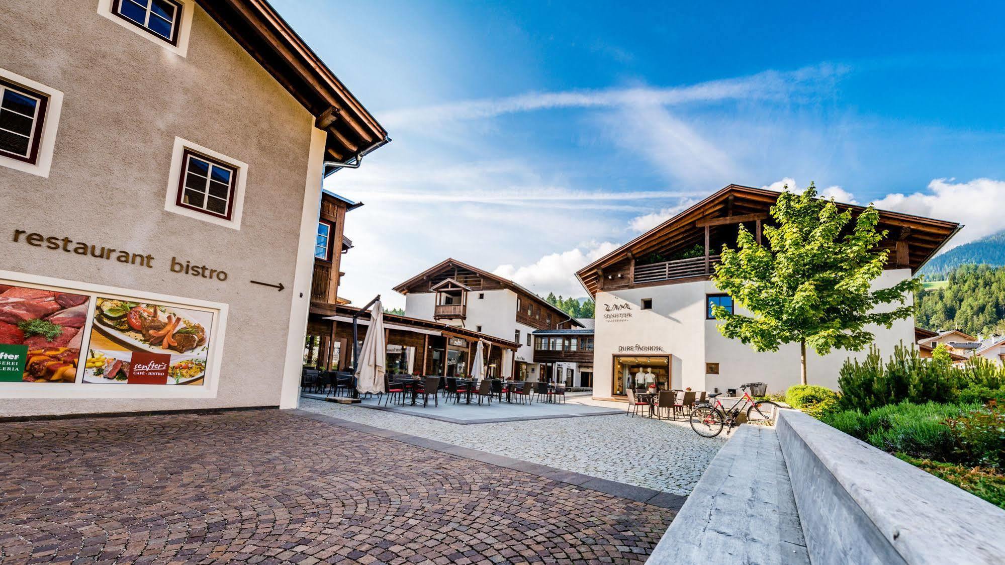 Zin Senfter Residence San Candido Eksteriør billede
